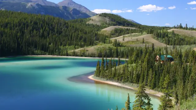 Lac Emerald