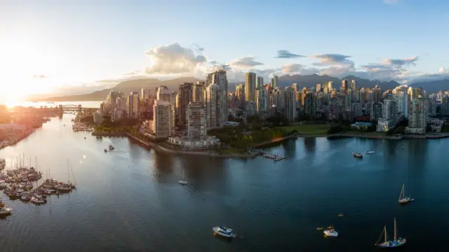 Voyage dans l'ouest du Canada: Vancouver et False Creek