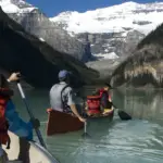 ou aller au canada Canoë sur le lac Louise au Canada