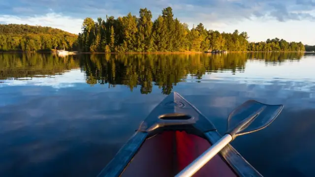 Canoë sur le Sunshine Coast