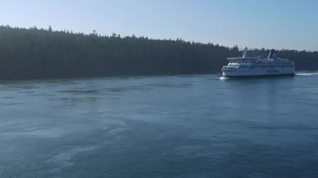 Ferry pour traverser l'île de Vancouver dans l'ouest canadien en mobilités douces