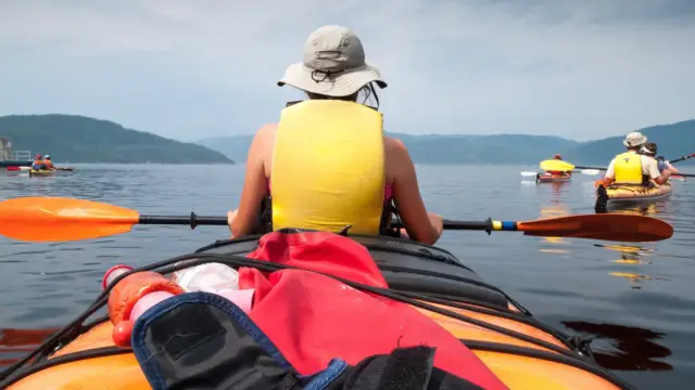 Kayak sur la Baie du Havre du Bic au Canada