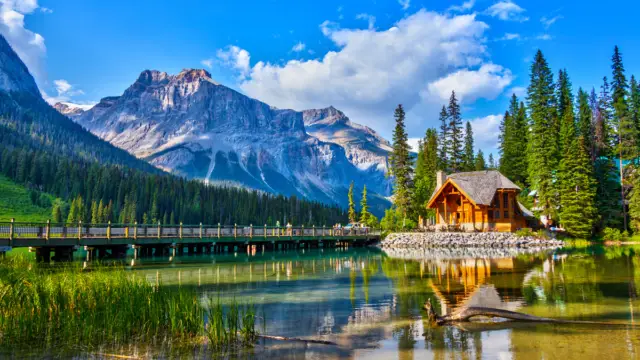 Les hébergements insolites au Canada