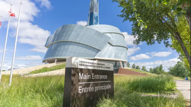 voyage train canada est ouest the canadian train winnipeg
