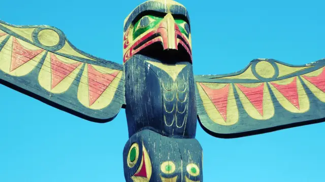 Totem Premières Nations