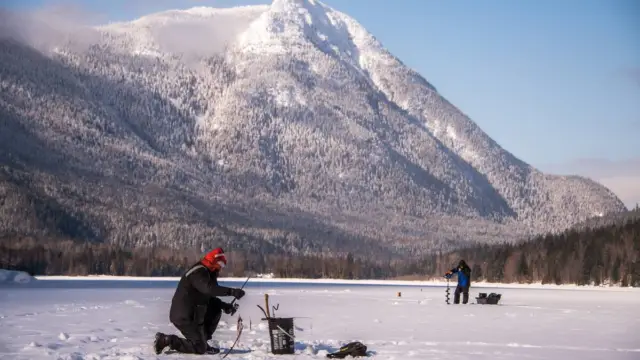 Pêche sous glace au Canada