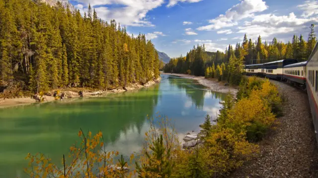 Lac à Vancouver dans l'ouest canadien.