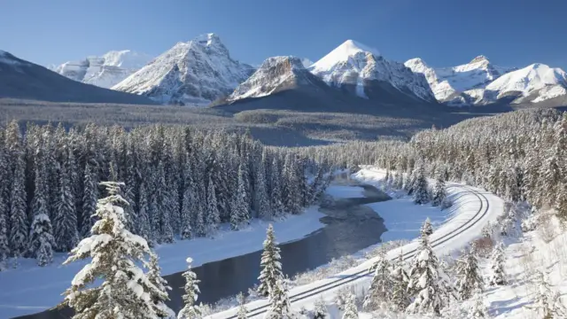 voyage train canada est ouest the canadian train winnipeg