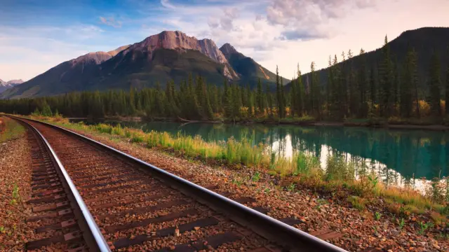 Mobilités douces à Jasper dans l'ouest canadien - voyage train canada est ouest the canadian train